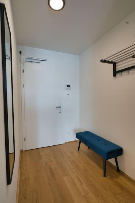 Modern Apartment Near Stadtpark Viena Exterior foto